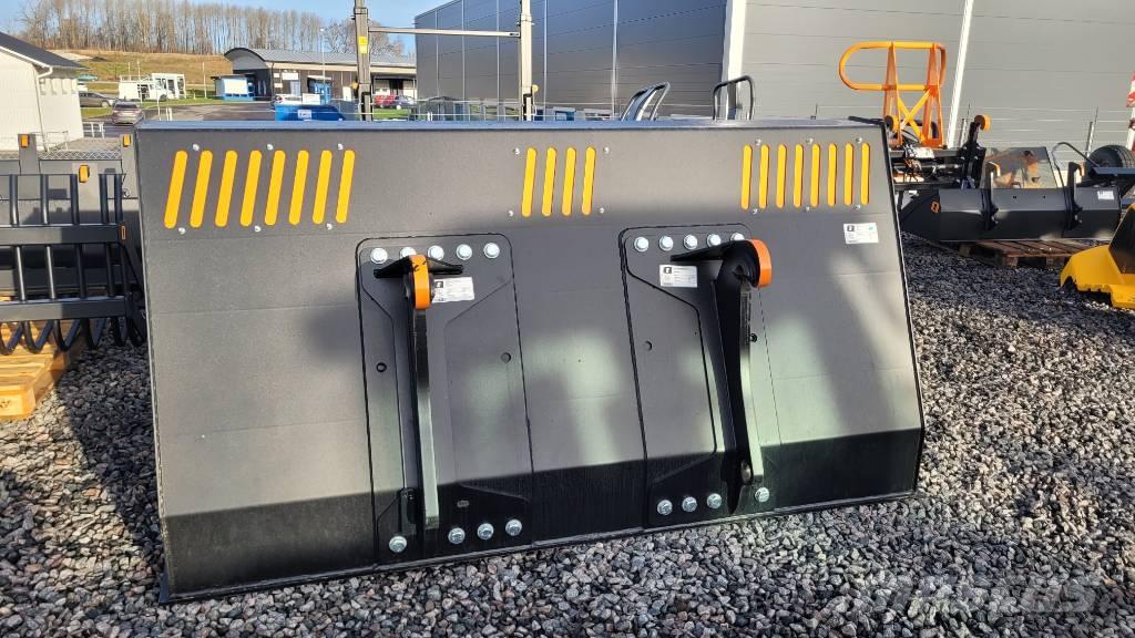 Quicke VXL+ 265 Front loader accessories