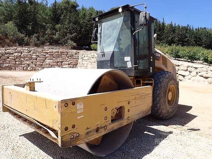 CAT CS64B Plate compactors