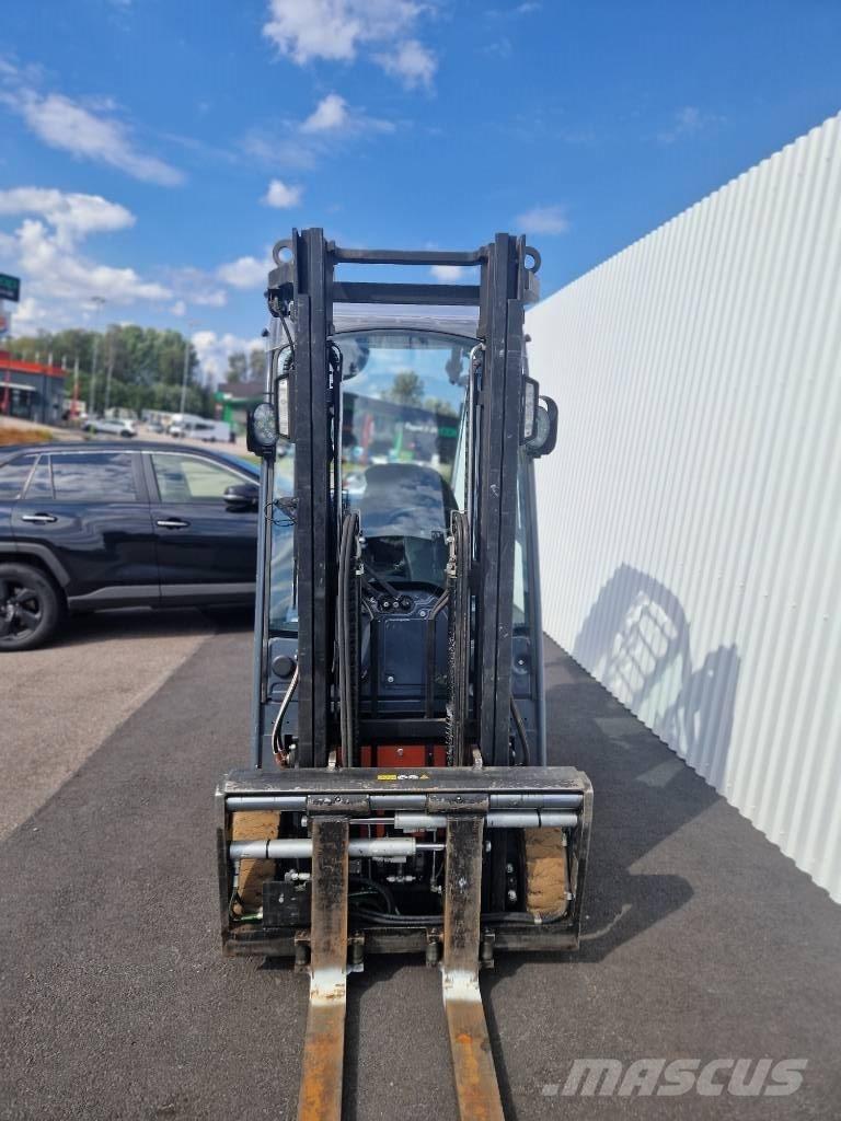 Toyota 8 FBE 16 T Electric forklift trucks