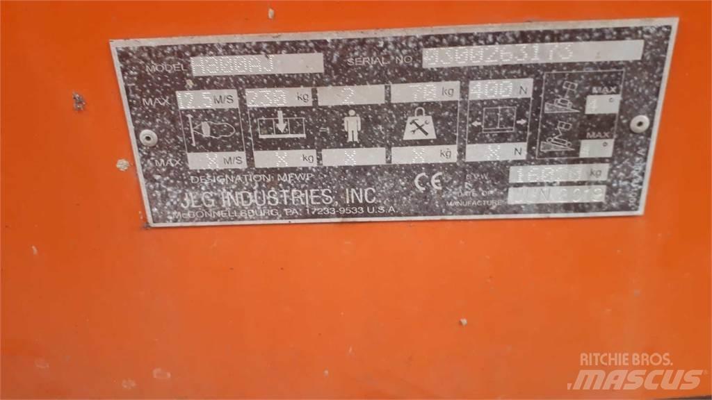 JLG H800AJ Articulated boom lifts
