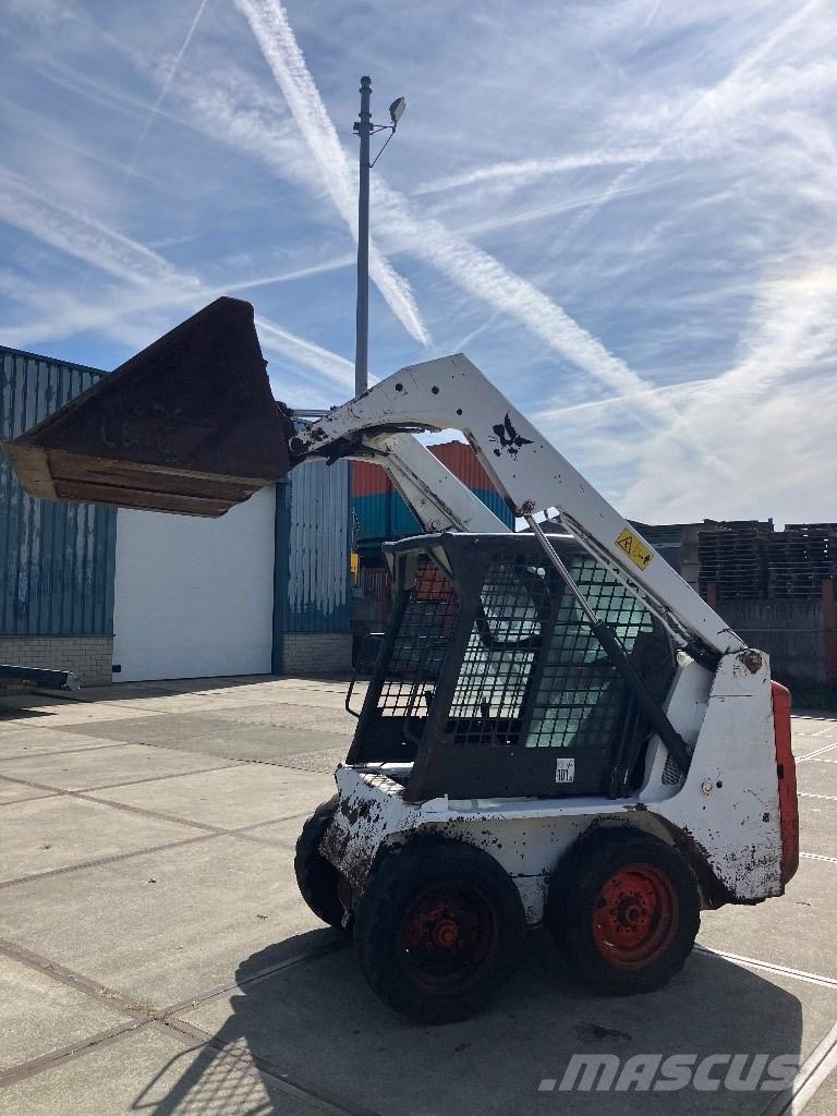 Bobcat S 100 Skid steer loaders