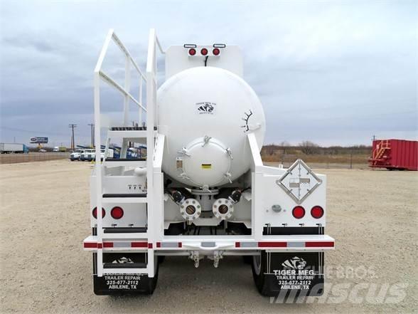 Tiger 130 BBL Tanker semi-trailers