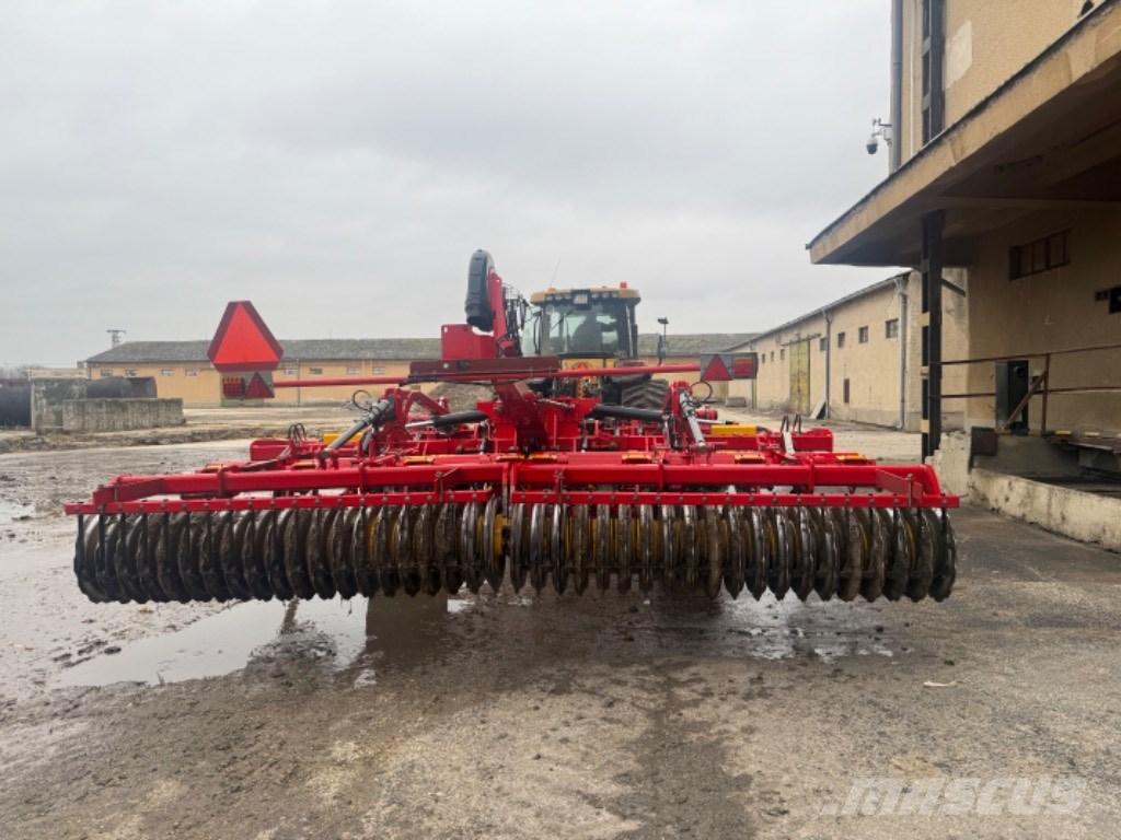Väderstad TD500 Cultivators