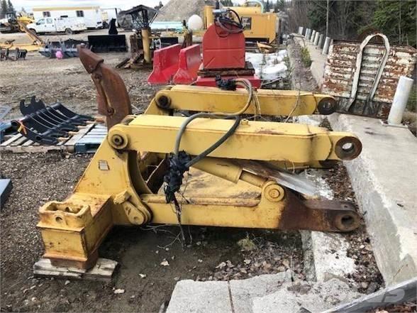 CAT D7R Scarifiers