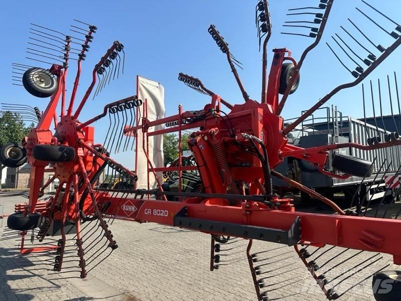 Kuhn GA 8020 Swathers