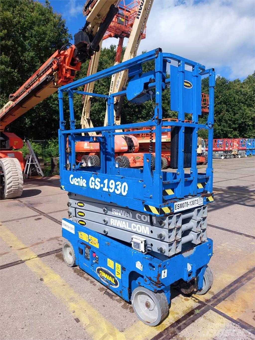 Genie GS1930 Scissor lifts