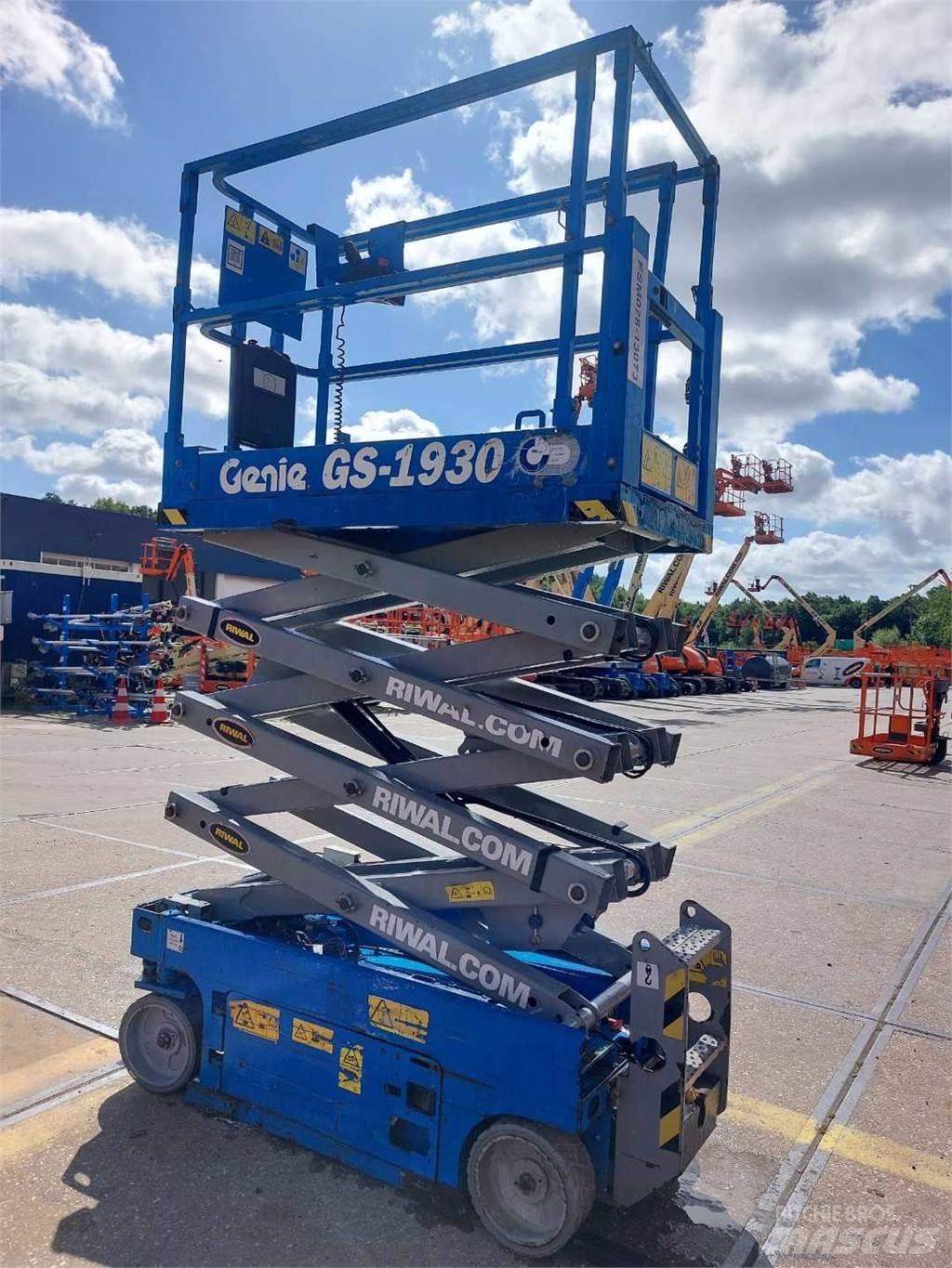 Genie GS1930 Scissor lifts