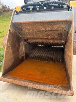 Rockcrusher RC11R Crushing buckets