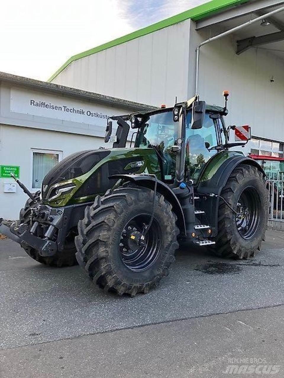 Valtra q285 Tractors