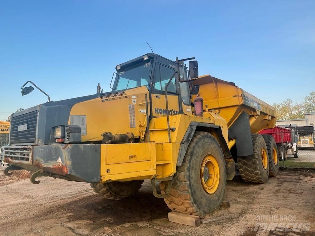 Komatsu HM 400-2 Articulated Haulers