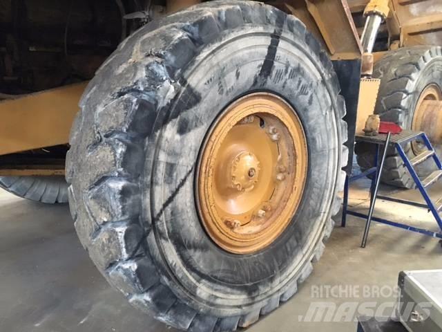 CAT 773 B Rigid dump trucks