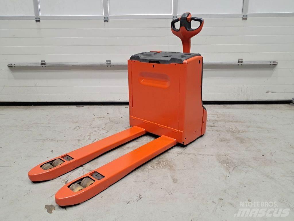 Linde T16 Low lifter