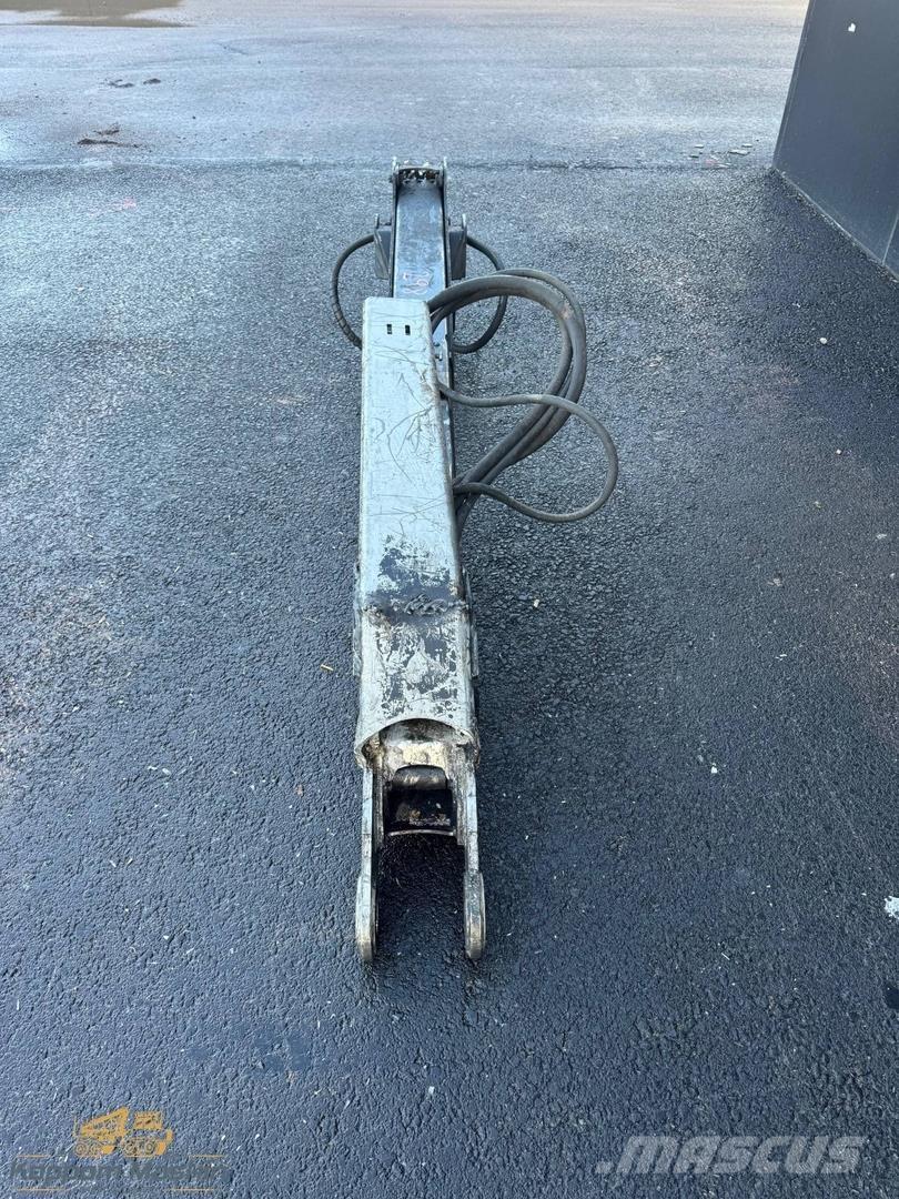 Komatsu 105F Loader cranes