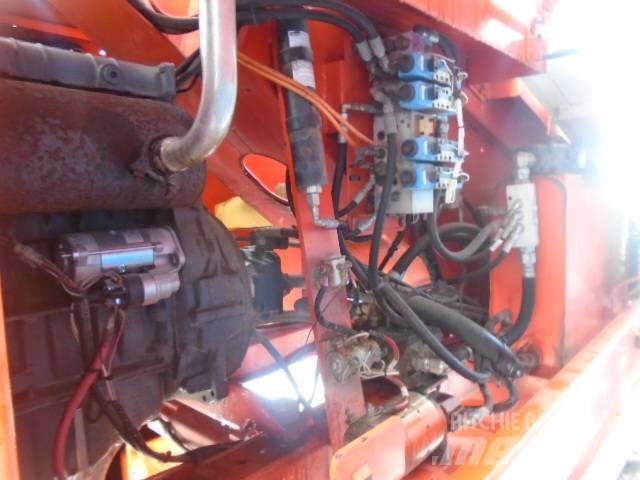 Snorkel TB 60 Articulated boom lifts