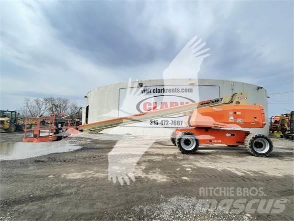 JLG 800S Telescopic boom lifts