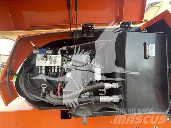 JLG 860SJ Telescopic boom lifts