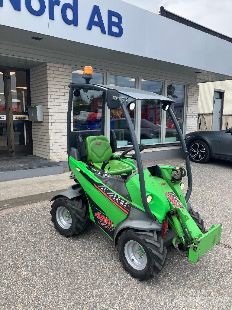 Avant 225 Multi-purpose loaders