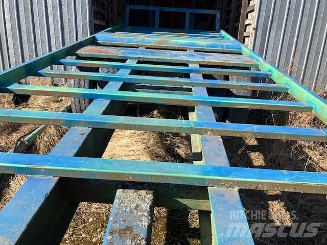  PAALIKÄRRY Bale trailers