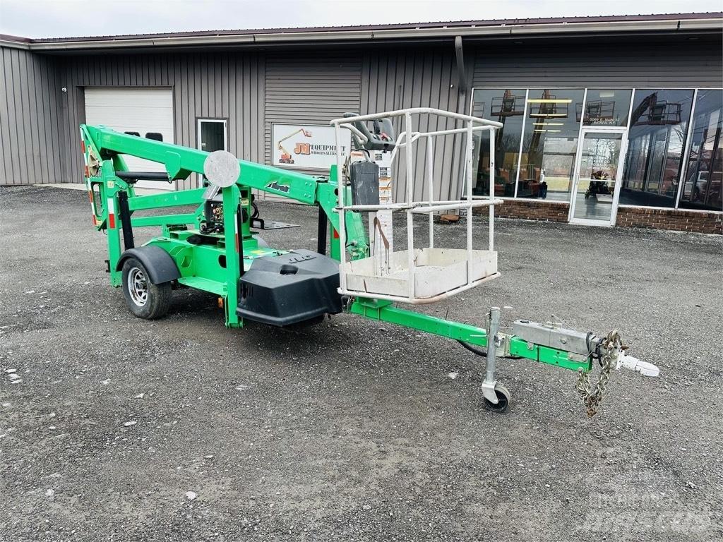 JLG T 350 Trailer mounted platforms