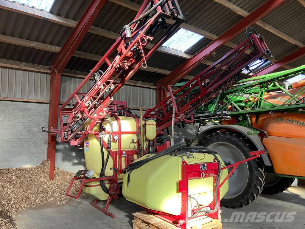 Hardi Mega 1200 Mounted sprayers