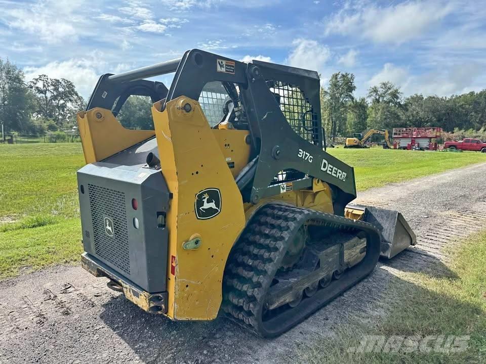 John Deere 317G Skid steer loaders