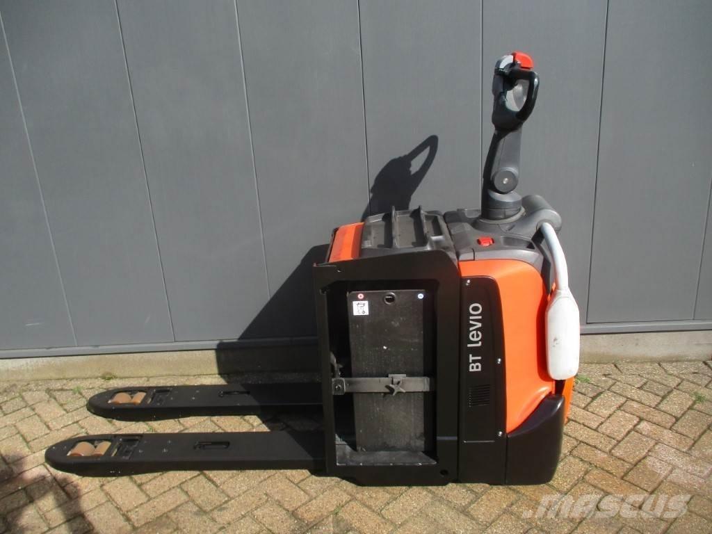 Toyota LPE 200 Low lift with platform