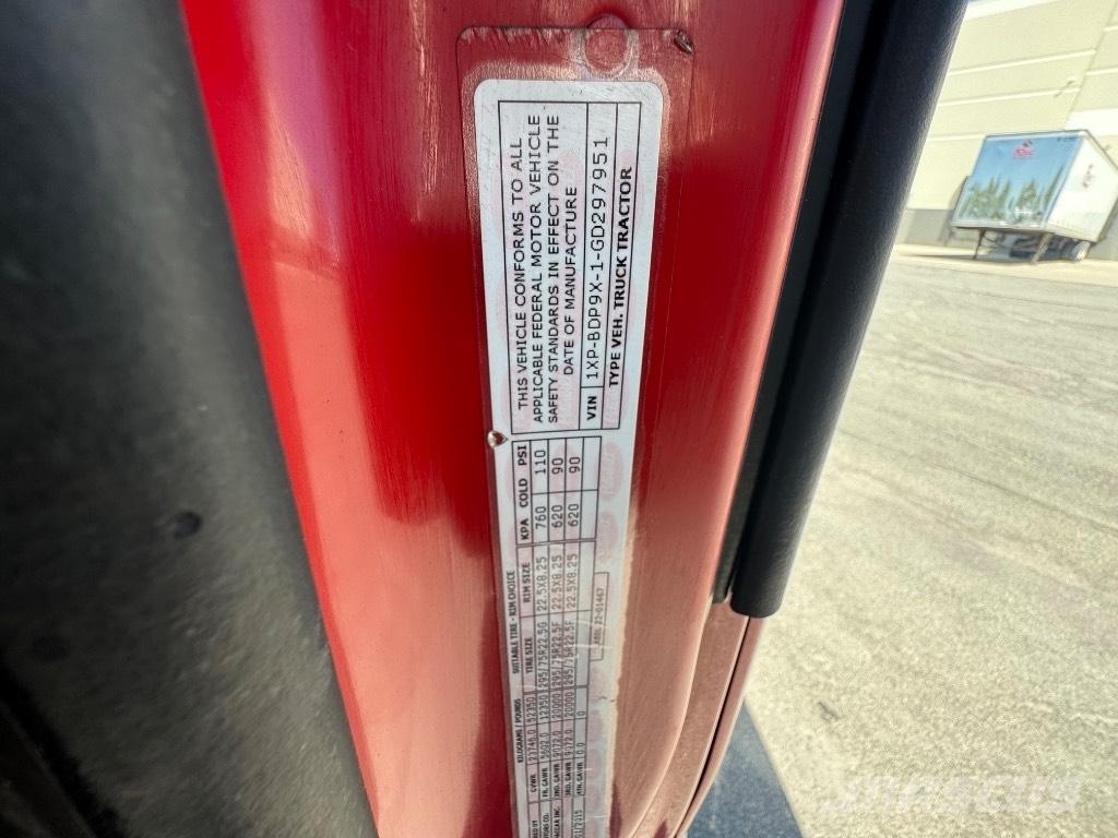 Peterbilt 579 Prime Movers