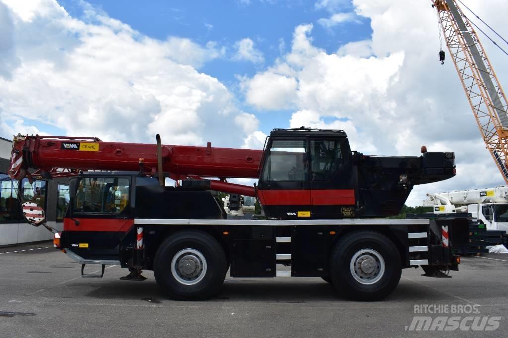 Liebherr LTM 1030-2 All terrain cranes