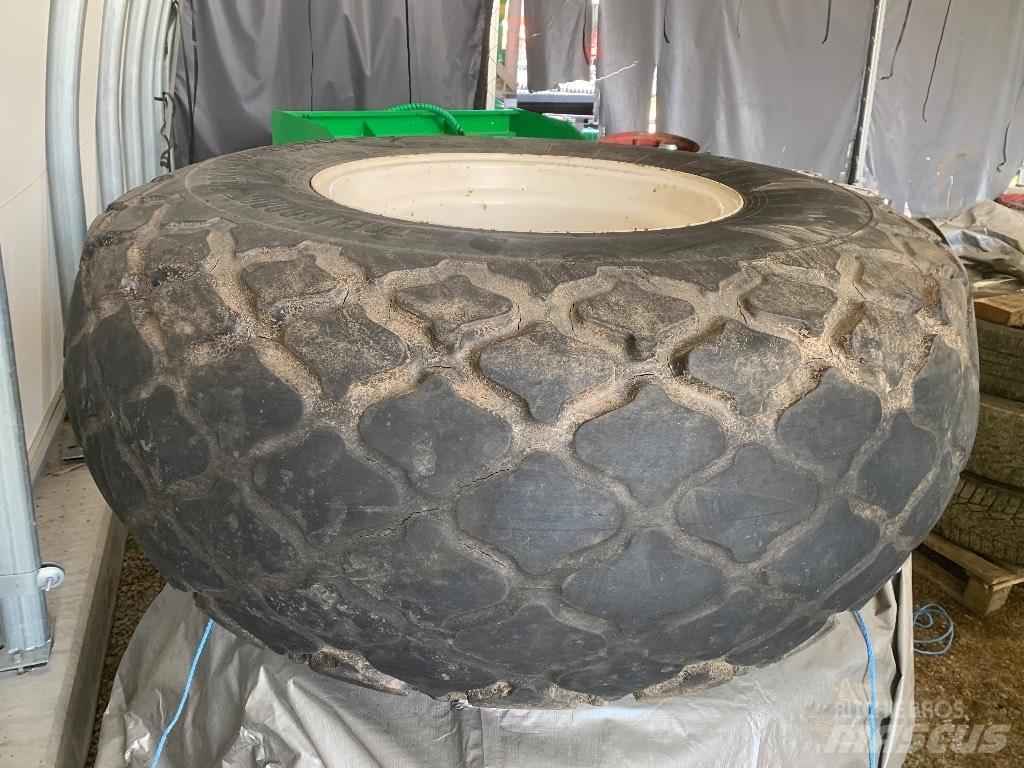 Trelleborg 23.1 26 Tyres, wheels and rims