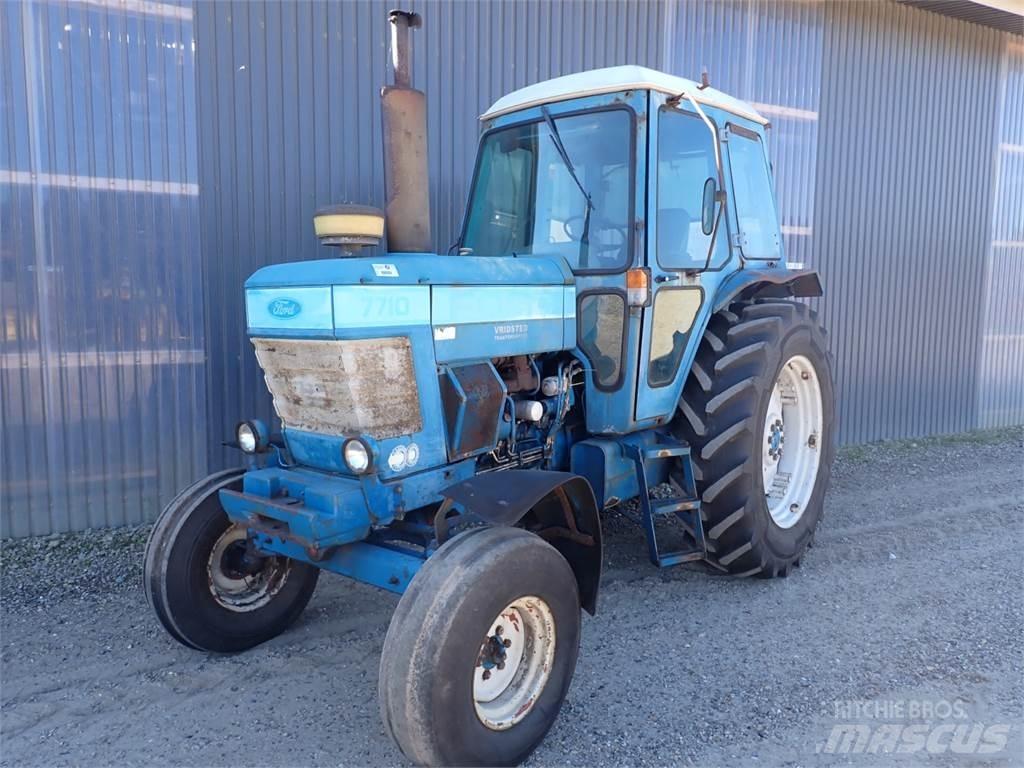 Ford 7710 Tractors