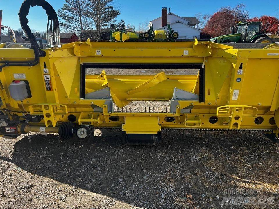 John Deere 649 Other forage harvesting equipment