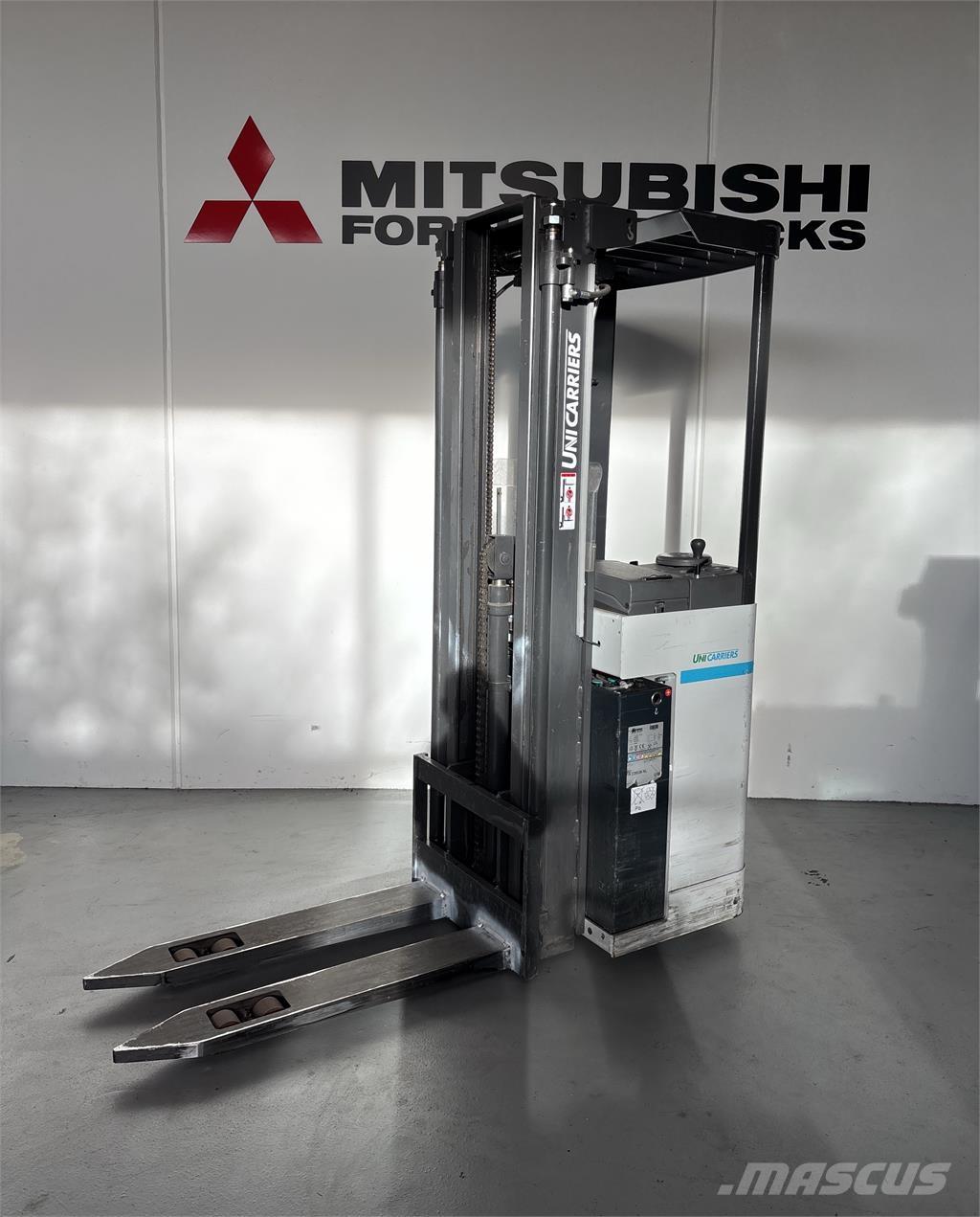 Atlet A160 Self propelled stackers