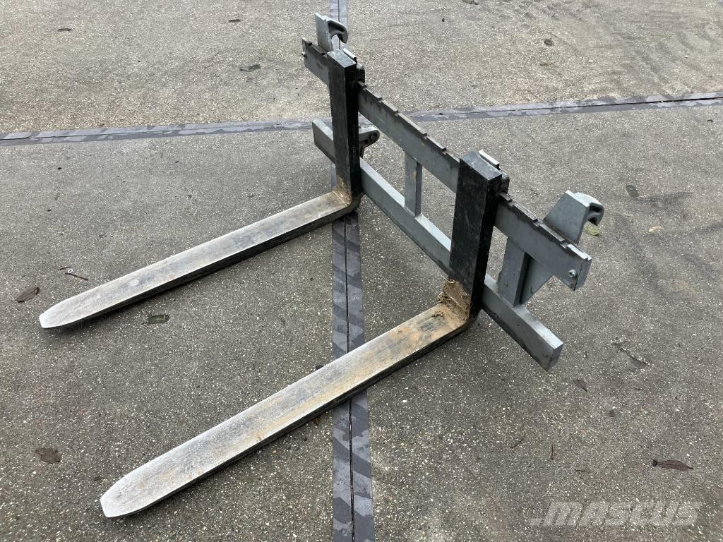 Hemach Palletvorken Front loader accessories
