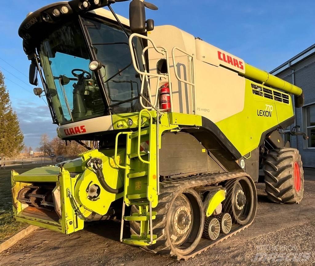 CLAAS Lexion 770TT Combine harvesters