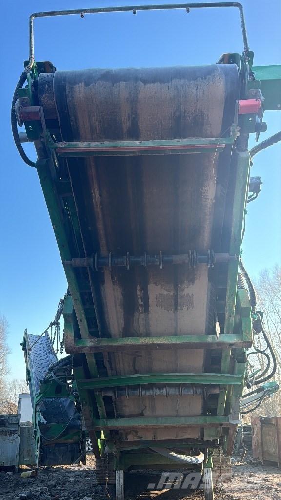 McCloskey I44R Crushers