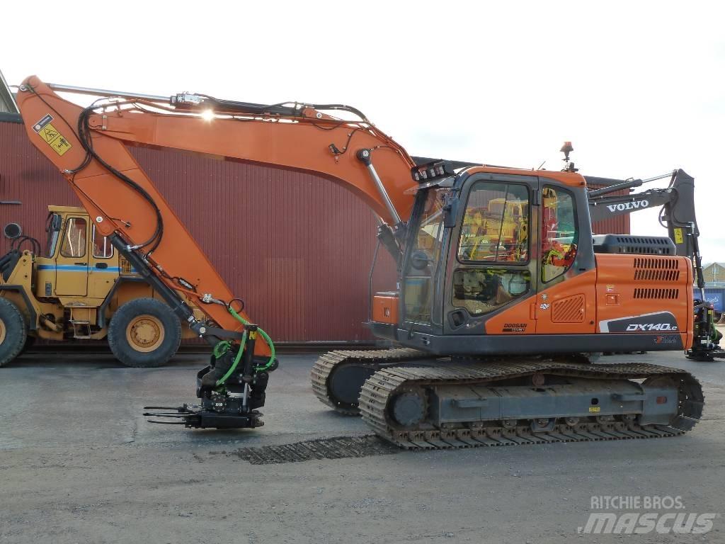 Doosan DX140LC-5 Crawler excavators