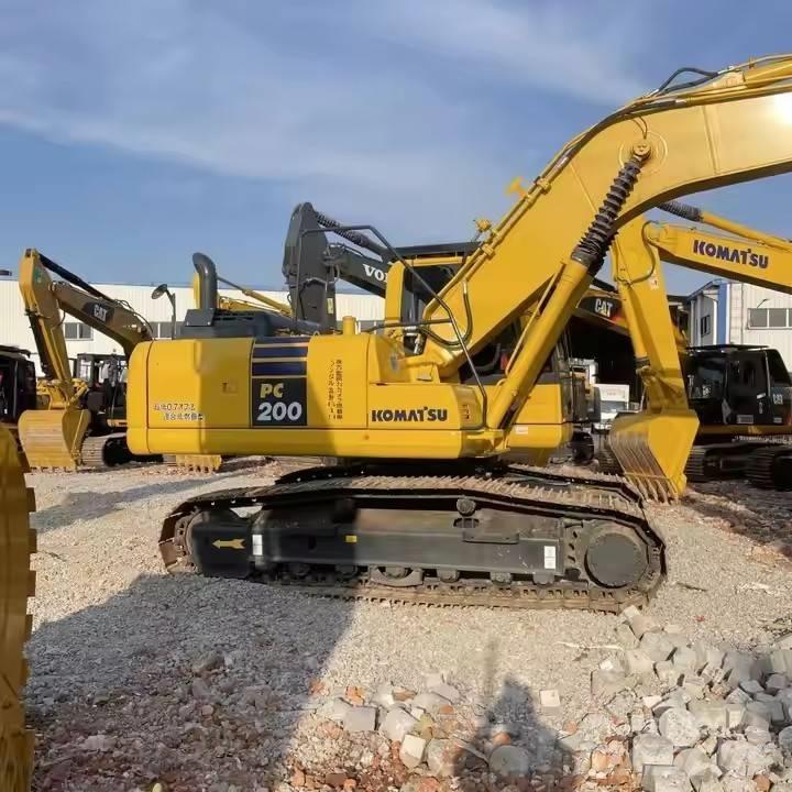 Komatsu PC200-8 Crawler excavators