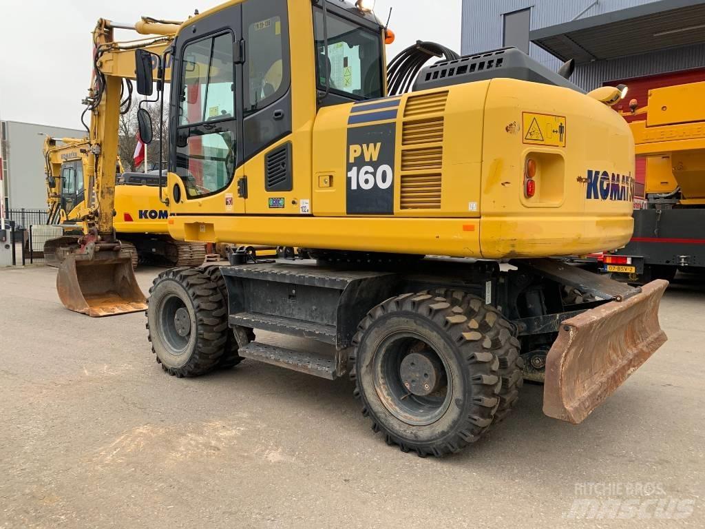 Komatsu PW 160 Wheeled excavators