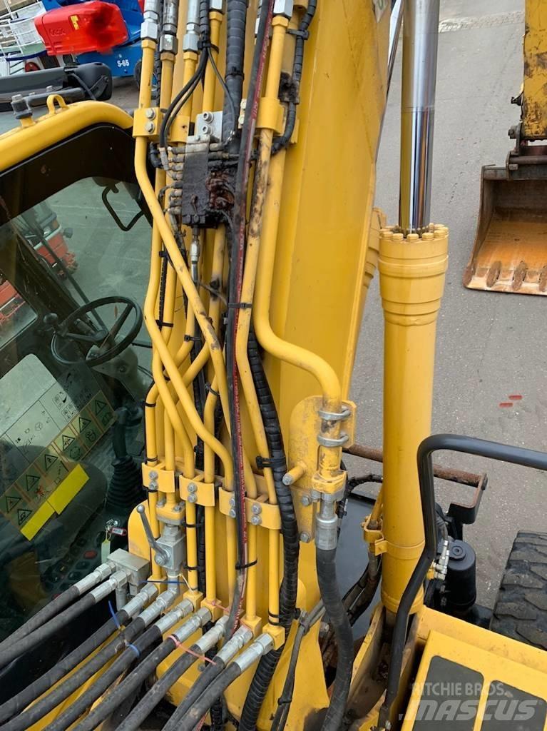 Komatsu PW 160 Wheeled excavators