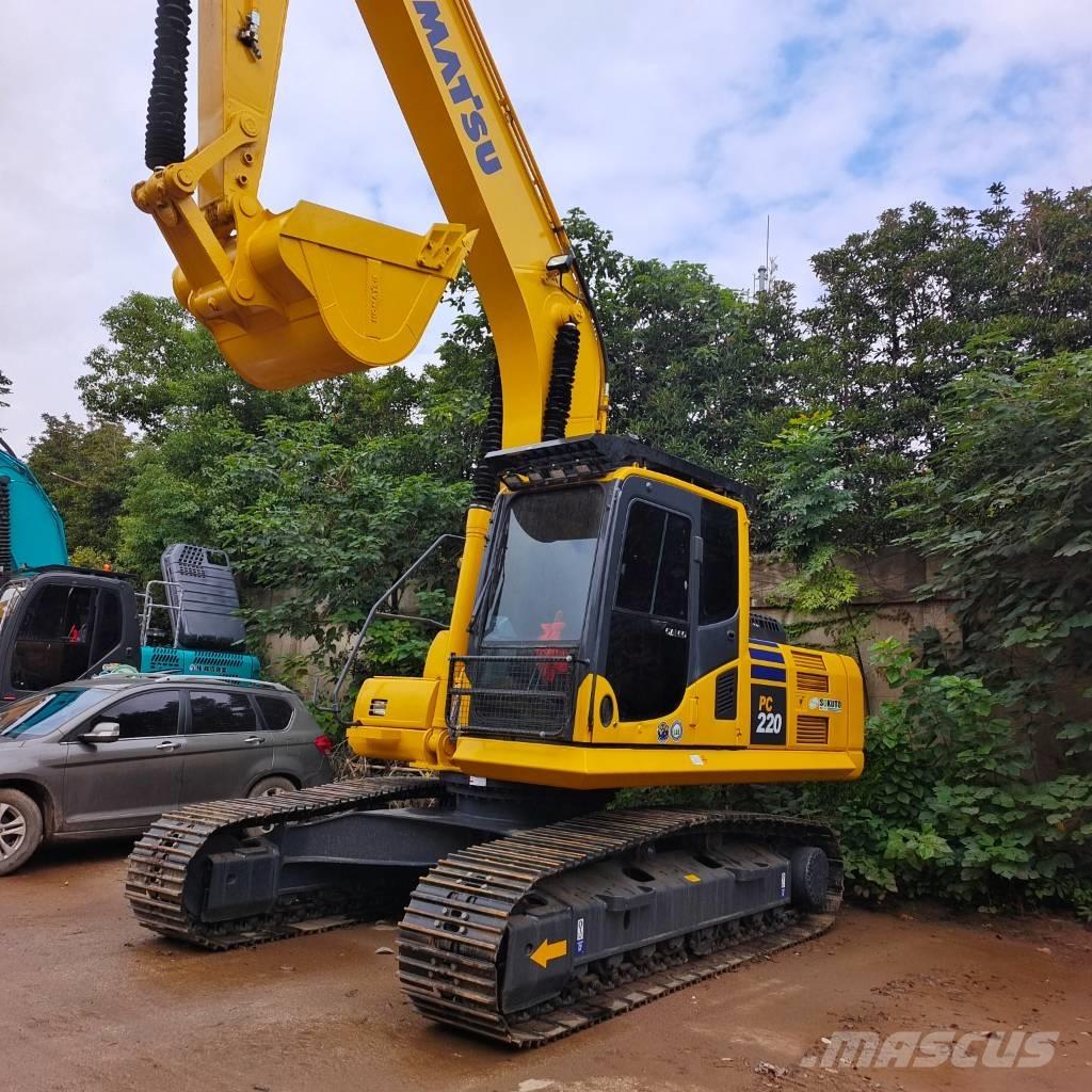 Komatsu PC 220 Crawler excavators