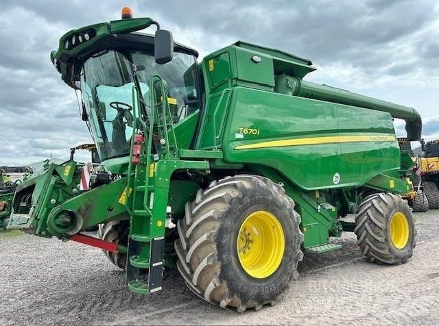 John Deere T 670 i Combine harvesters