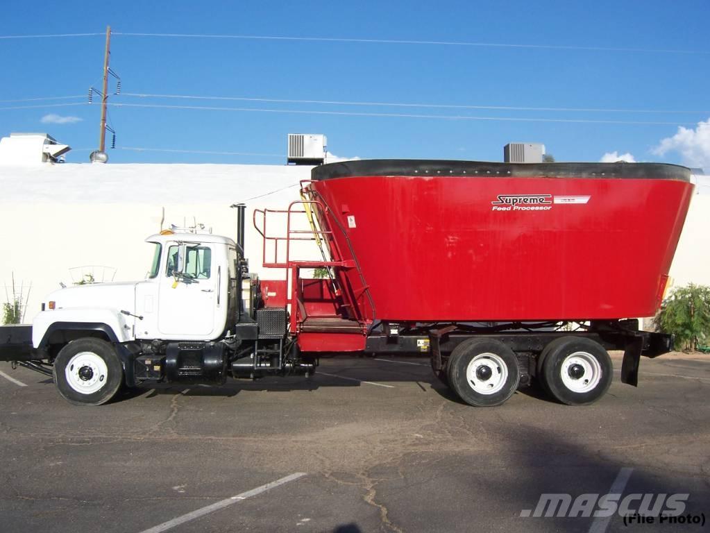 Mack RD 688 S Other livestock machinery and accessories