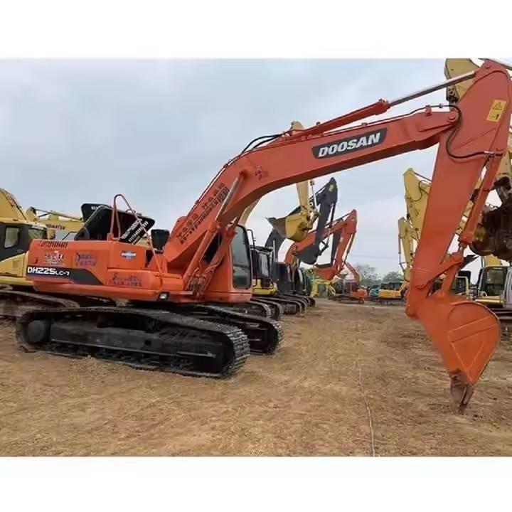 Doosan DH 225 Crawler excavators