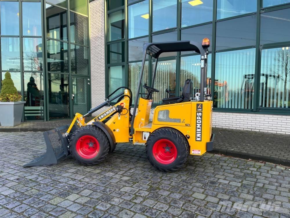 Knikmops 140 Telescopic wheel loaders