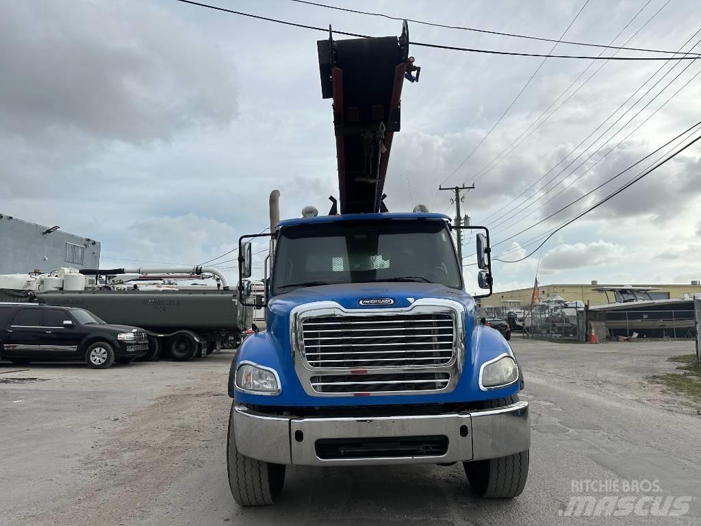 Freightliner M2 Flatbed / Dropside trucks