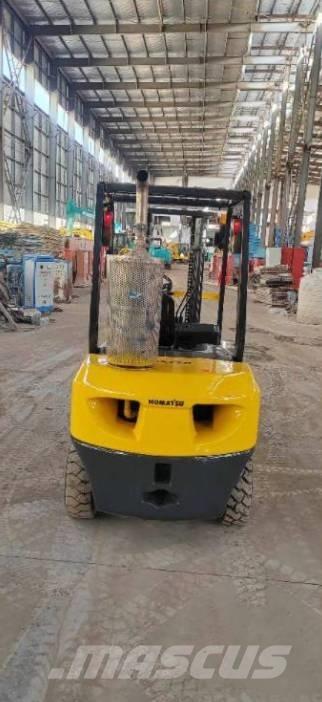 TCM FD 30 Diesel trucks