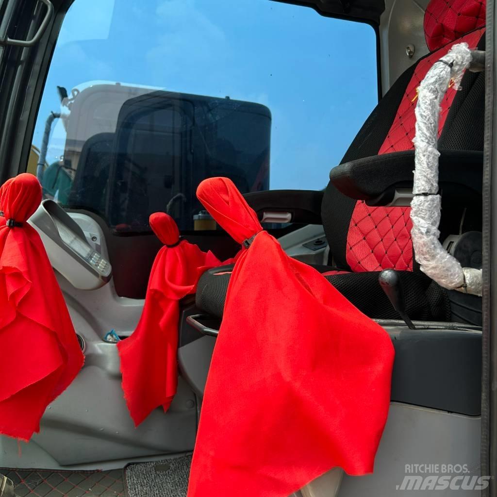 XCMG 60 Crawler excavators