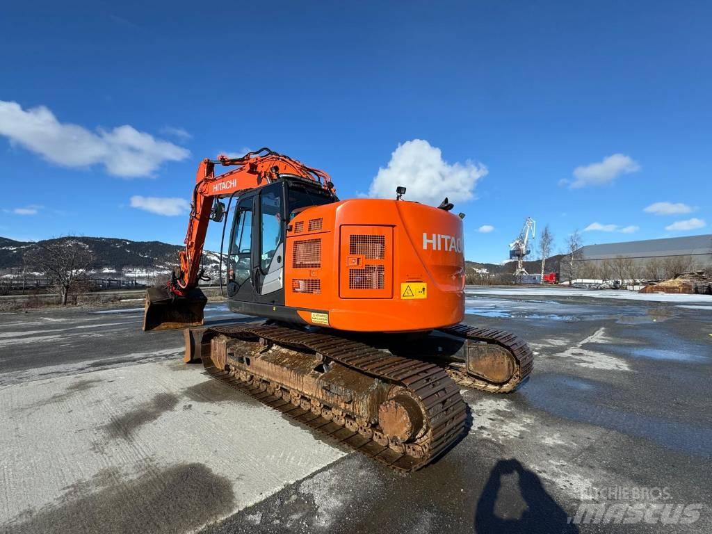 Hitachi ZX 225 US Crawler excavators