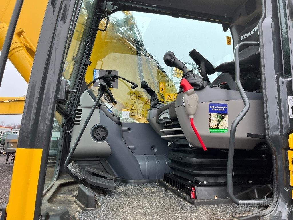 Komatsu PC210LC-11 Crawler excavators