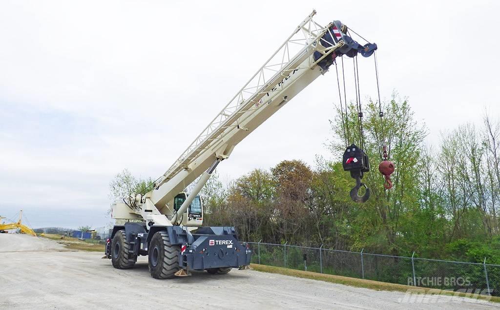 Terex RT780 Rough terrain cranes
